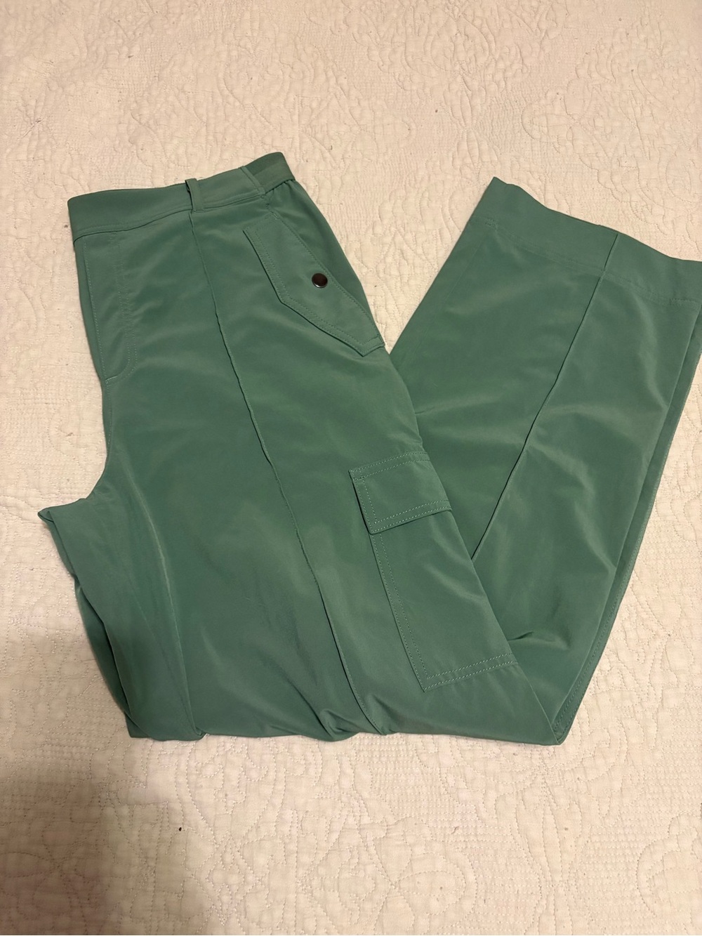 Athleta Cargo Pants in Sage Green